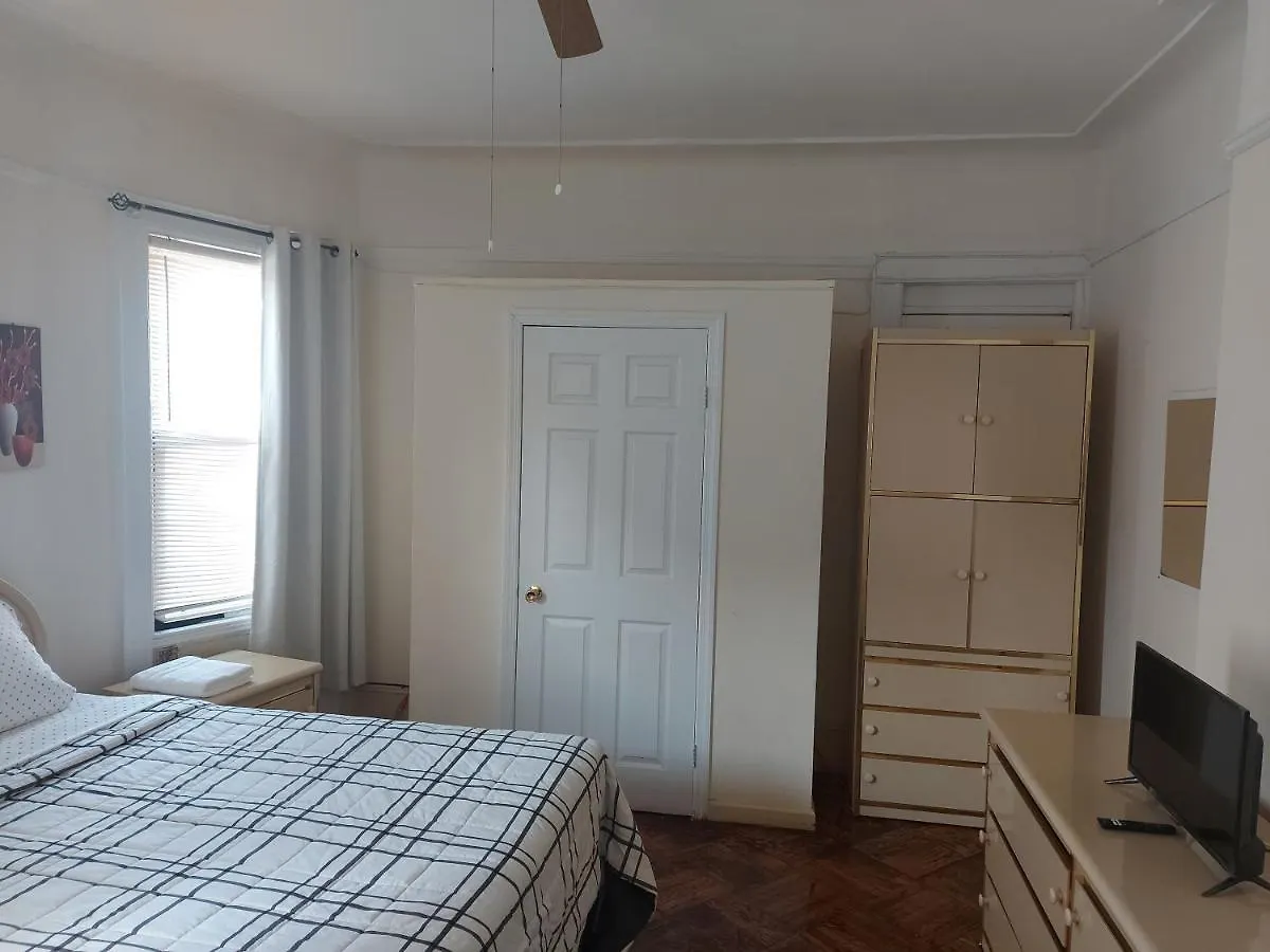 Homestay Crsytal Chateau Room Rental New York United States