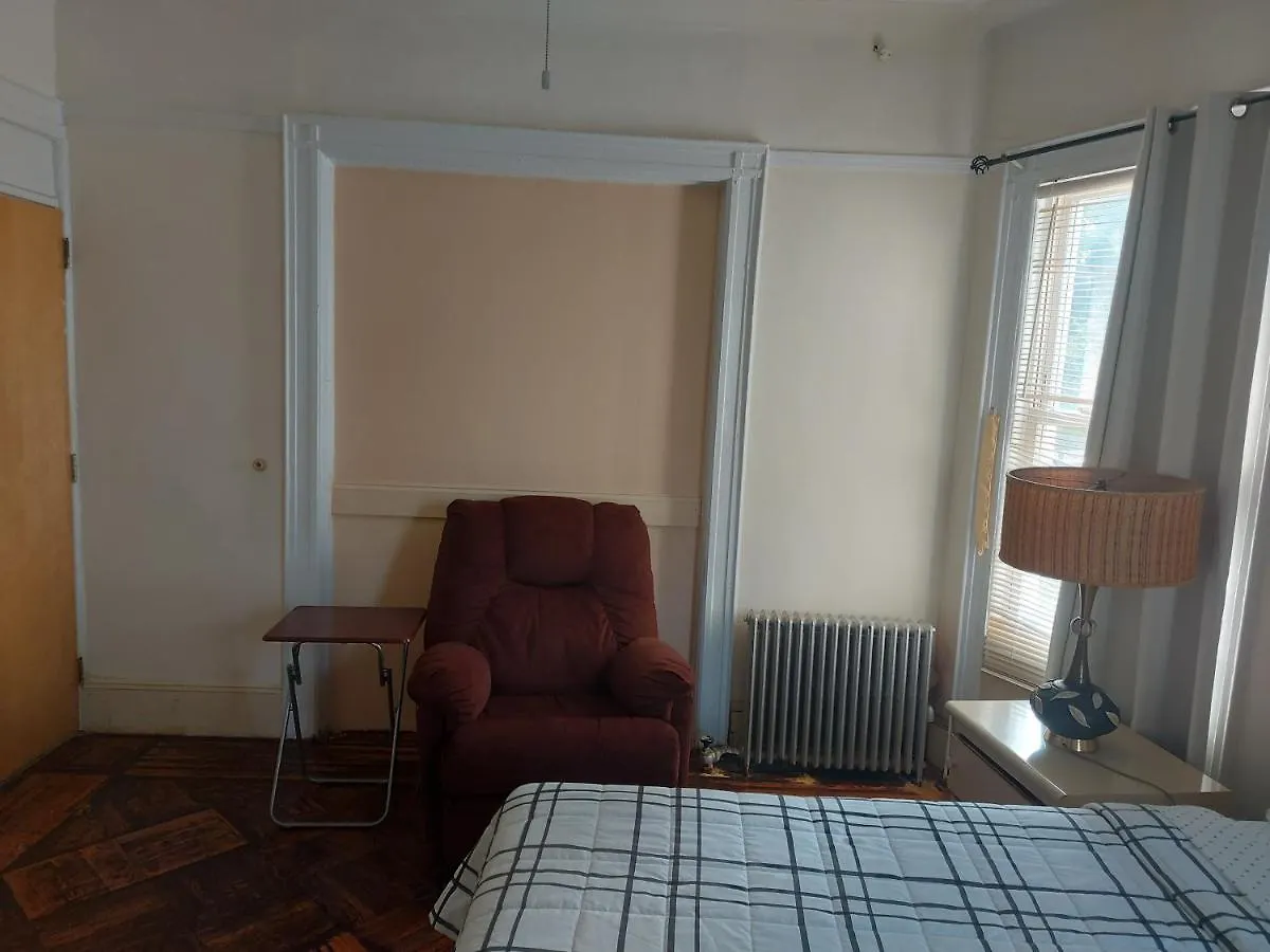 Crsytal Chateau Room Rental New York United States