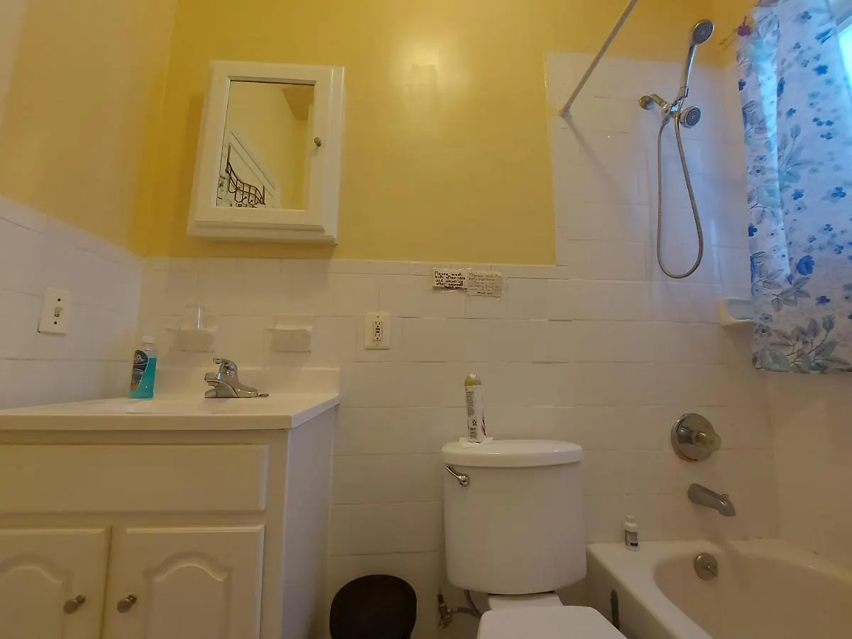 Homestay Crsytal Chateau Room Rental New York