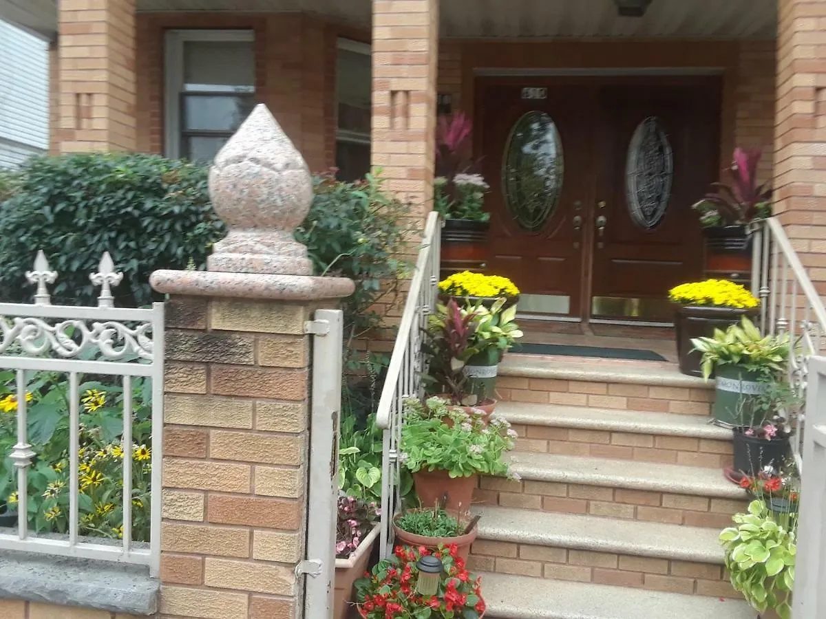 Crsytal Chateau Room Rental New York